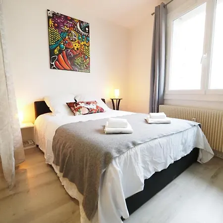 Apartamento Le Callou - Parking - Face Aux Thermes - Rez De Chaussée