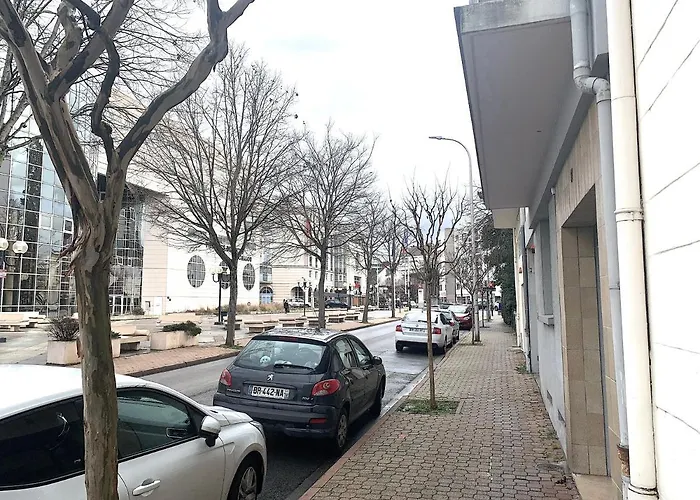 דירה Le Callou - Parking - Face Aux Thermes - Rez De Chaussee וישי