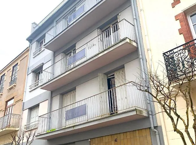 Le Callou - Parking - Face Aux Thermes - Rez De Chaussee דירה