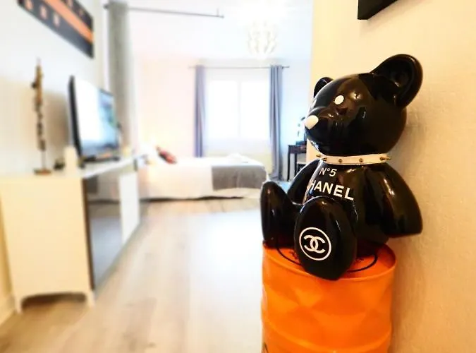 Le Callou - Parking - Face Aux Thermes - Rez De Chaussee * וישי